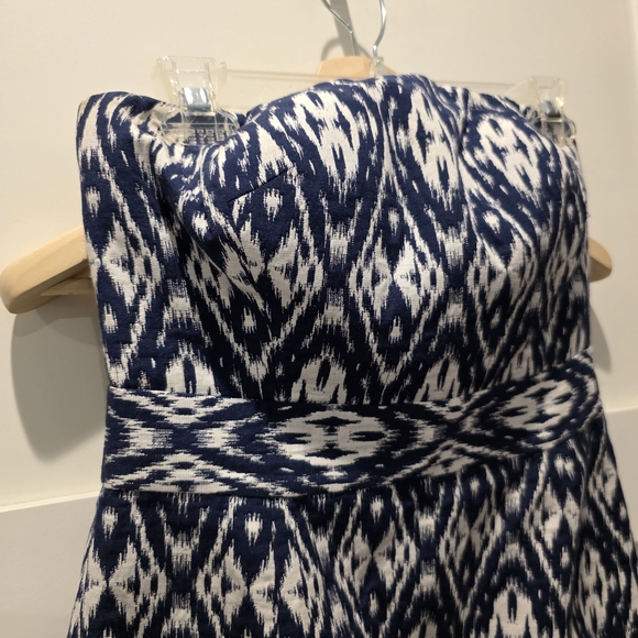 Banana Republic Womens Blue/White Strapless Pencil Dress 4 Aztec Party Elegant - Picture 3 of 12